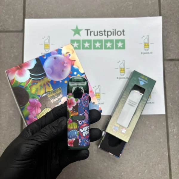 Hidden Hills 2g THC-A dual flavor vape, featuring Hawaiian Oreoz and Lato Pop strains.